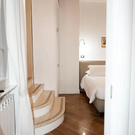 Domus Vitra 23 * Rome